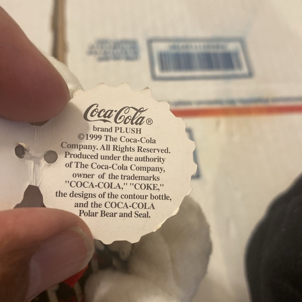 Bundle of (5) Coca Cola Beanies and (2)cap good condition - Picture 6 of 14